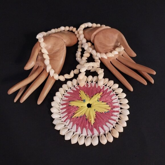 Cowrie Shell Lei Necklace With Floral Woven Pendant Medallion Pink Yellow - Picture 2 of 3